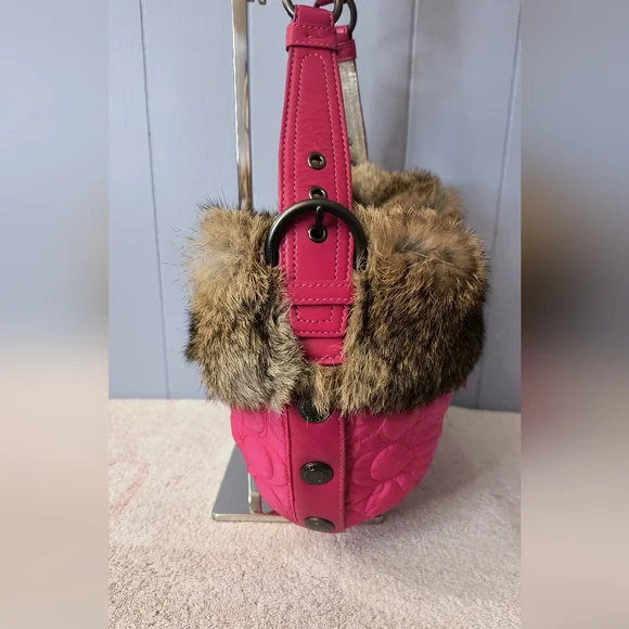 Coach Quilted Nylon Soho Hobo Fur Trim - Picture 2 of 10